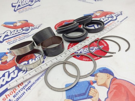 BMW Fork kit ремкомплект вилки сальник + пыльник + направляющие F800 GS 15-18  ( 31 42 8 534 232 )