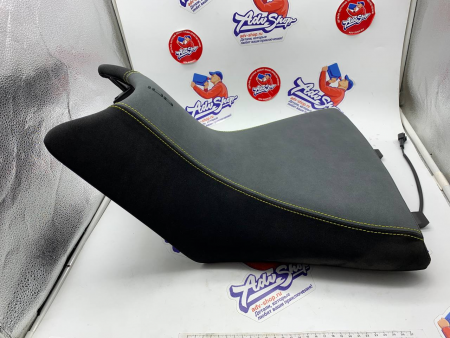 Husqvarna Ergo rider's seat Седло водительское с подогревом Husqvarna Norden 901 /22-> ( 22107940044 )