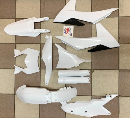 KTM PLASTIC PARTS KIT WHITE ( EXC ) комплект пластика ( белый ) EXC/EXCF 24-> ( 00010000386K )