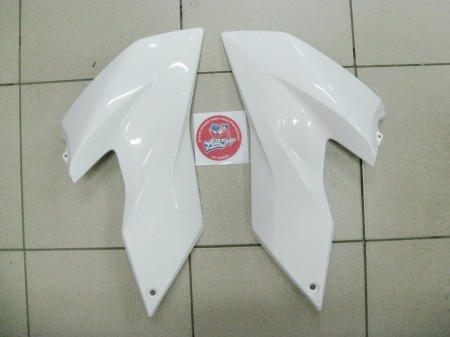 KTM SPOILER KIT WHITE  FREERIDE спойлера бака 12-18  (без наклеек) ( 7000805400028 )