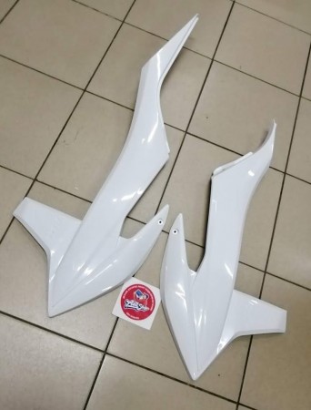 KTM spoiler set white спойлеры радиатора комплект ( белый) EXC / EXCF 20-23 ( 79108054000AB )