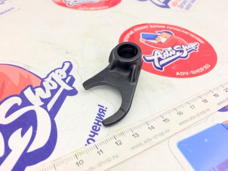 KTM SHIFT FORK MAIN SHAFT Вилка переключения первичного вала КПП KTM SX65/09-> ( 46234001000 )