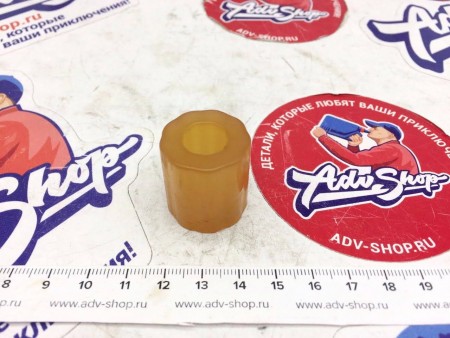 KTM RUBBER BUSHING 11,7X24,7 L=26 резиновый демпфер бака 690 R низ ( 76507065100 / 76507065000 )