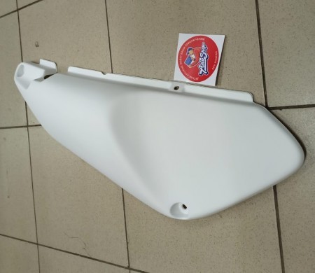 MRP задний боковой пластик ( RIGHT ) XRV750 ( 93-03 )