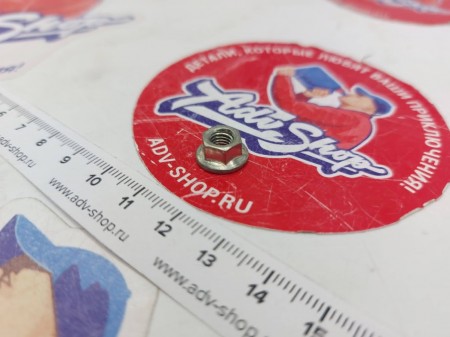 KTM HH COLLAR NUT гайка крепежная / слайдер цепи, кожух цепи  390 ( 90204060001 )