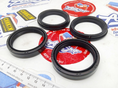 CHAKIN CH 56-142 Комплект сальников и пыльников передней вилки CRF250R 04-09, CRF250X 04-17, CRF450R 02-08, CRF450X 05-17, Kawasaki KX250F 06-12, Suzuki DRZ400SM 05-22