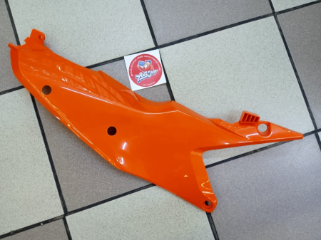 KTM AIR FILTER PANEL ORANGE короб аирбокса правый ( оранжевый ) SX/SXF 23-24, EXC/EXCF 24-> ( A46006004000EB )