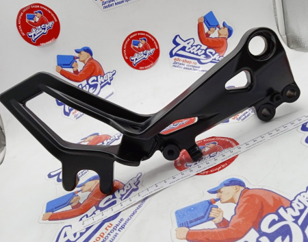 KTM FOOTREST BRACKET FRONT R/S кронштейн передней подножки ( правая сторона )  200 390 RC 14-21 ( 90503039000 )