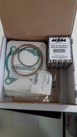 KTM PISTON KIT GR.I 85 SX/TC поршень gr I + прокладки 85 SX 10-17 ( 47230007010 I / 00050000204 )