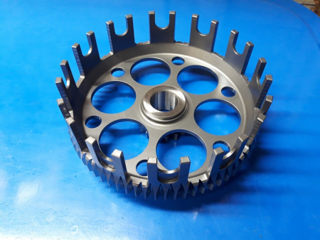 KTM OUTER CLUTCH CPL. корзина сцепления внешняя 350 SXF 11-15 / 350 EXCF 12-15 ( 77232001073 )