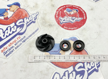 KTM WATER PUMP ROTOR Крыльчатка помпы в комплекте с сальником KTM 125-390 Duke/RC /11-17 ( 90135055044 / 90135055000 )