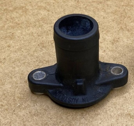KTM THERMOSTATCOVER 07 патрубок термостата 690 07-20 ( 75035016000 )