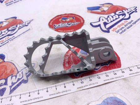 KTM Footpeg front right cmpl. подножка правая / перед 390 Adv 20-> ( 95803041133 )