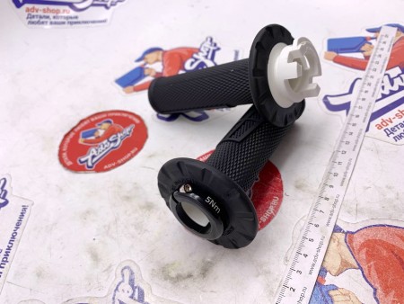 KTM Grip Set Грипсы открытый торец 690 SMC R 23-25  ( A63402021500C1 )