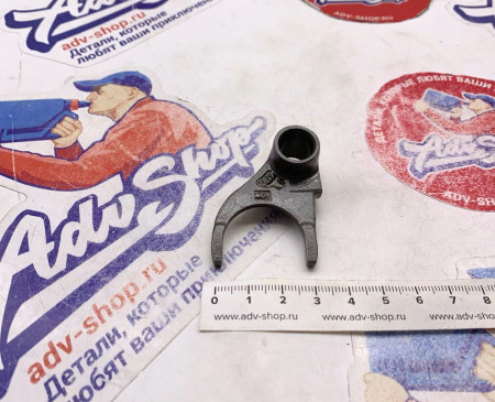 KTM Shift fork 5.-6. gear Вилка 5-6 передачи  КПП 85 SX 18-> ( 47234001000 )