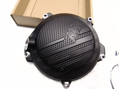 KTM Clutch cover outside крышка сцепления внешняя  KTM SX/SXF 250/300/350/450 /23-> ( A48030026000C1 )