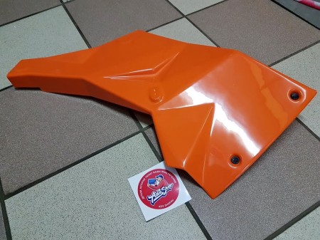 RRP 280 RIGHT-ORANGE боковина обтекателя  EVO2  690